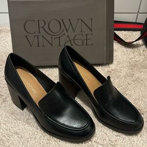 Black womens dress loafers with heal. Never worn